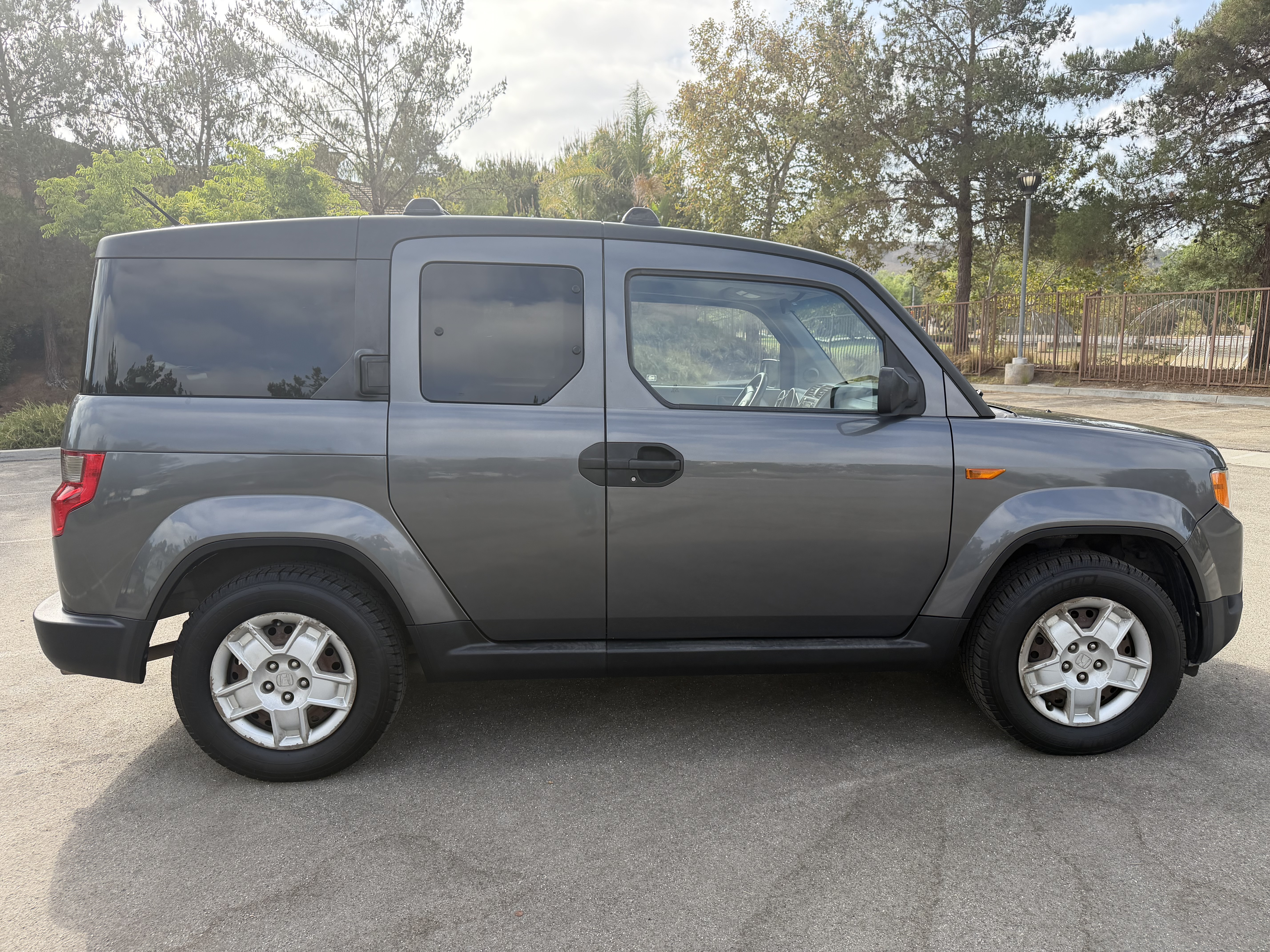 Used 2011 Honda Element LX image 23