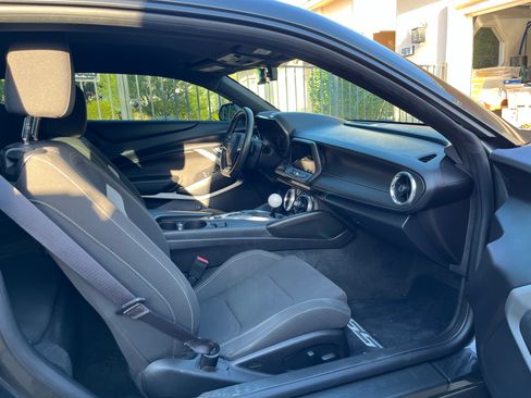 Used 2016 Chevrolet Camaro SS image 8
