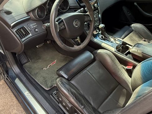 Used 2011 Cadillac CTS V image 6