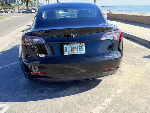 Used 2022 Tesla Model 3 Standard Sedan 4D image 6