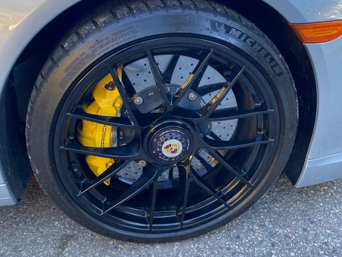Used 2018 Porsche 911 Turbo S image 15