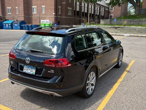 Used 2017 Volkswagen Golf Alltrack S AWD/4WD image 5