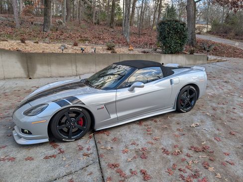 Used 2009 Chevrolet Corvette Convertible w/ Preferred Equipment Group image 24