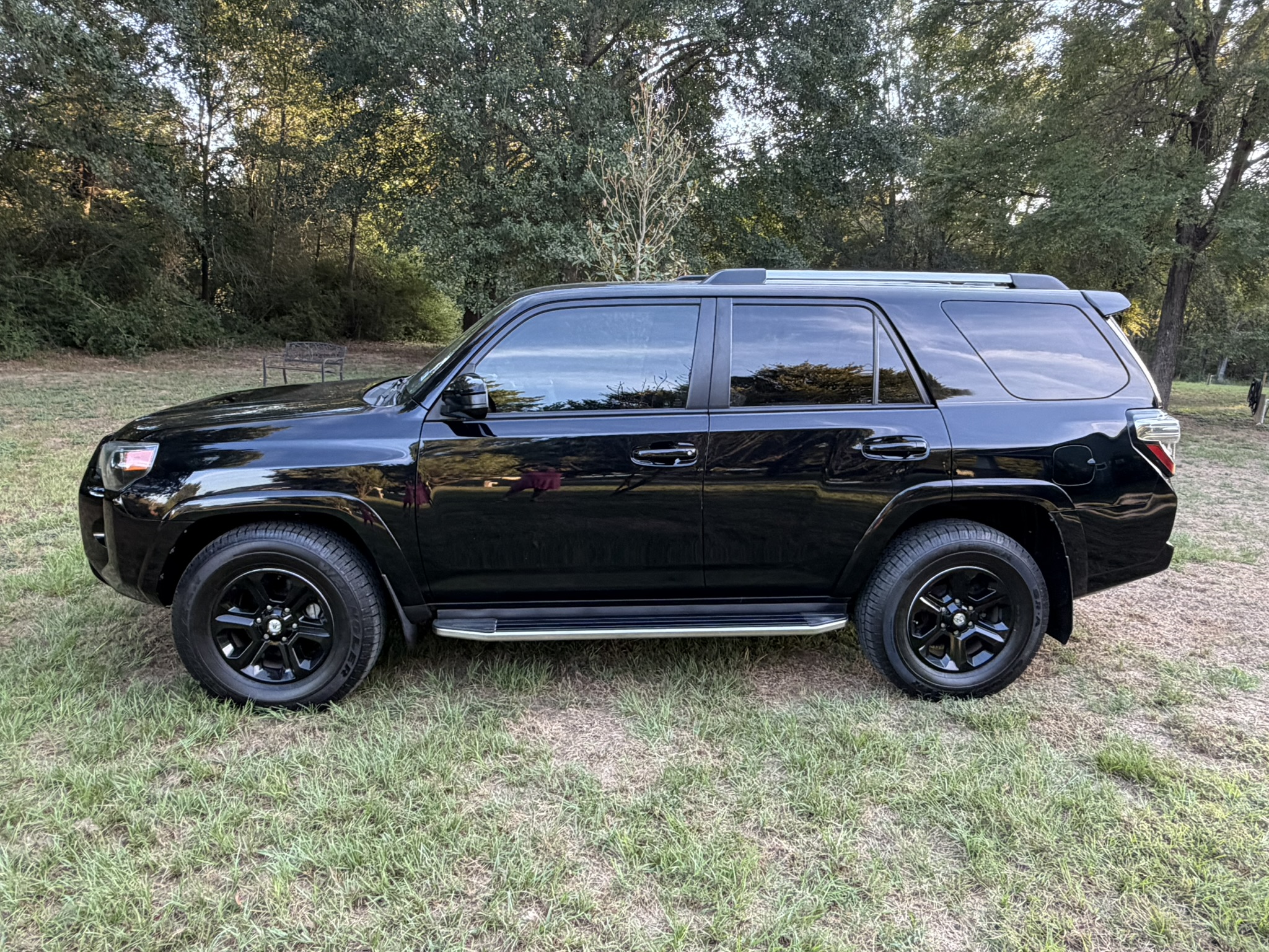 Used 2020 Toyota 4Runner SR5 RWD image 6