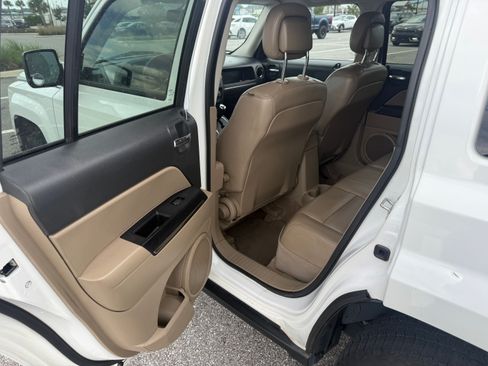 Used 2013 Jeep Patriot Limited w/ Sun/Sound Group image 8