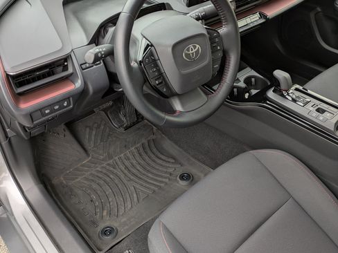 Used 2024 Toyota Prius Prime image 12