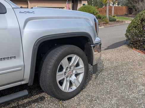 Used 2016 GMC Sierra 1500 SLE w/ SLE Value Package image 9