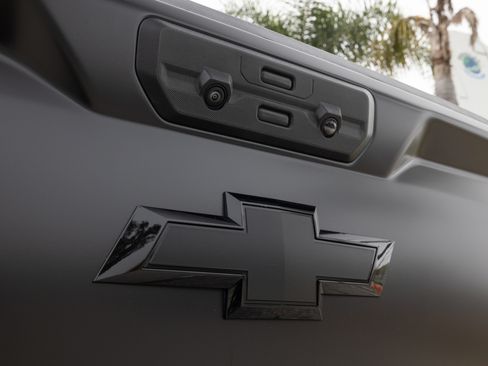 Used 2024 Chevrolet Silverado 1500 LT Trail Boss w/ LT Trail Boss Premium Package image 32