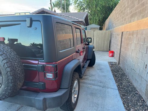 Used 2012 Jeep Wrangler Unlimited Sport w/ PWR Convenience Group AWD/4WD image 6