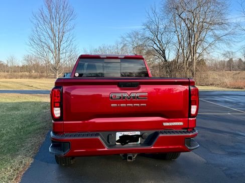 Used 2019 GMC Sierra 1500 Elevation w/ Elevation Value Package image 12