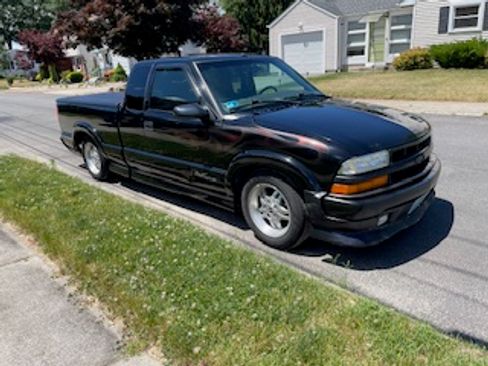 Used 2003 Chevrolet S10 Pickup LS w/ LS Preferred Equipment Group RWD image 1