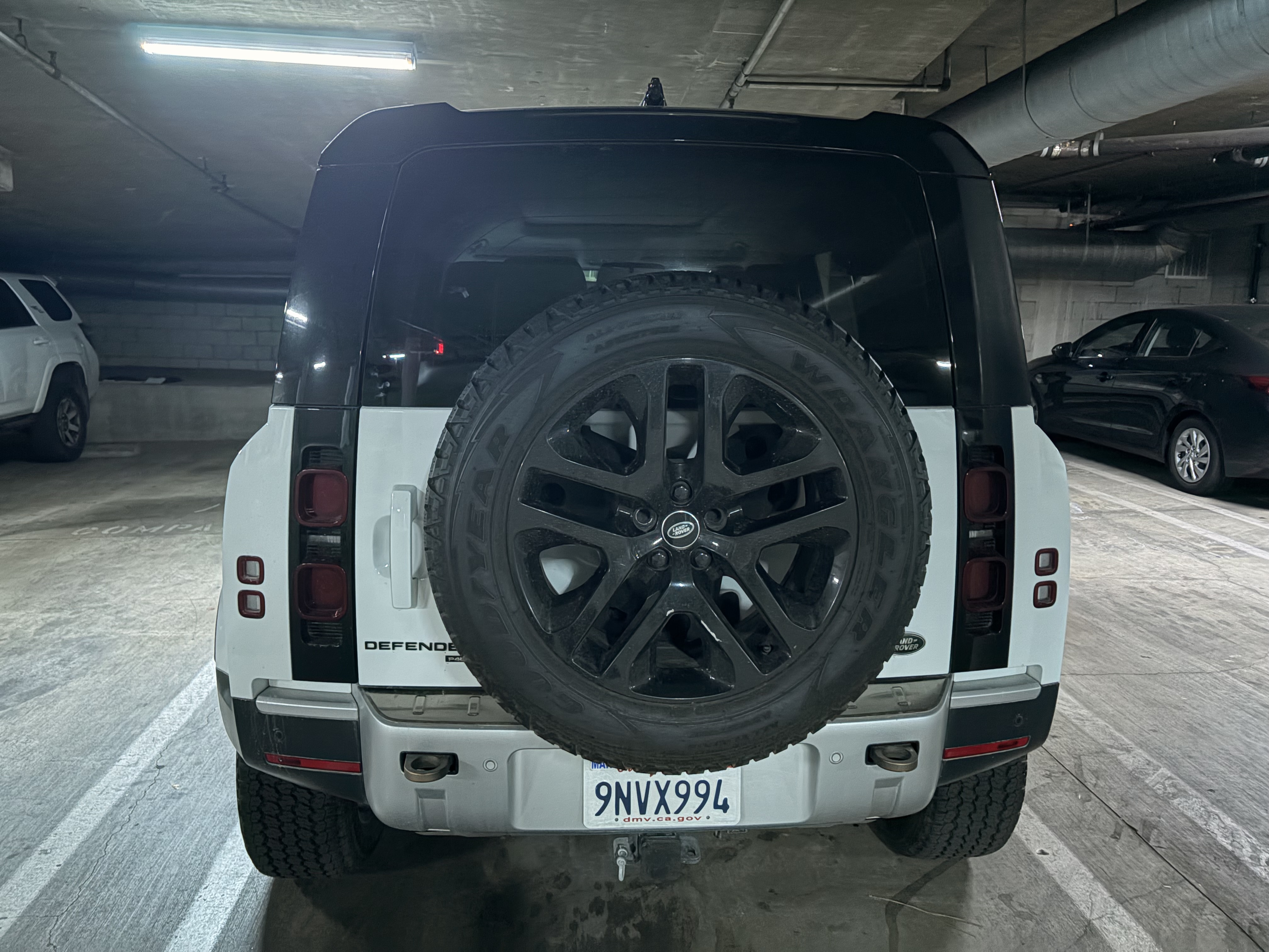 Used 2022 Land Rover Defender 110 SE AWD/4WD image 8