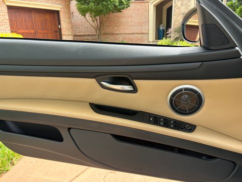 Used 2008 BMW M3 Convertible RWD image 16