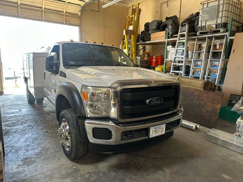 Used 2015 Ford F450 XL w/ Power Equipment Group RWD image 4