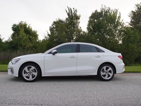 Used 2023 Audi A3 2.0T Premium FWD image 5