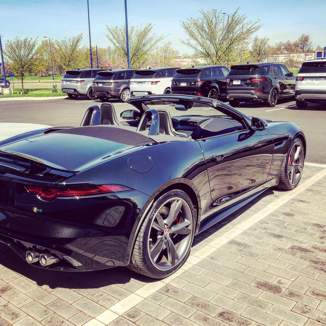 Used 2019 Jaguar F-TYPE R AWD/4WD image 14