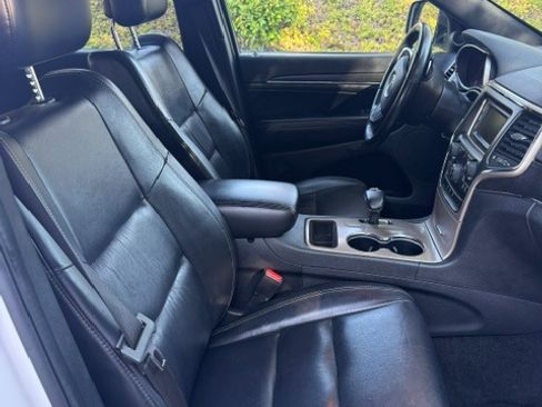 Used 2015 Jeep Grand Cherokee Limited RWD image 14