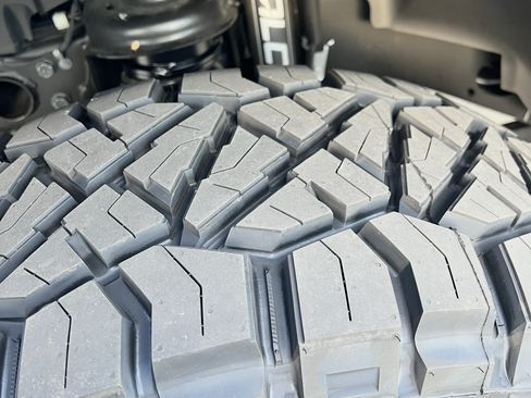 Used 2021 Jeep Wrangler Unlimited Sahara w/ Cold Weather Group image 14