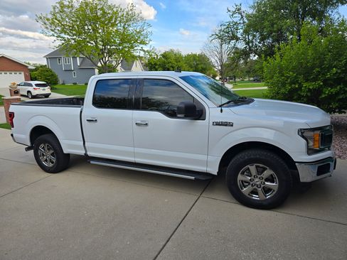 Used 2020 Ford F150 XLT w/ Equipment Group 302A Luxury AWD/4WD image 2