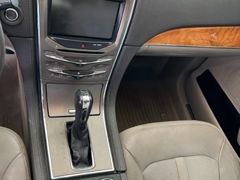 Used 2014 Lincoln MKX FWD w/ Walnut Swirl Wood Package image 24