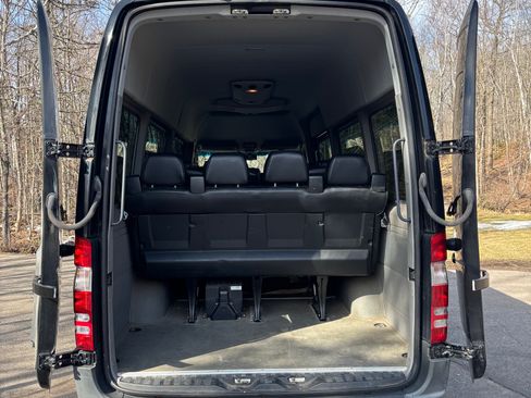 Used 2008 Dodge Sprinter 2500 image 9