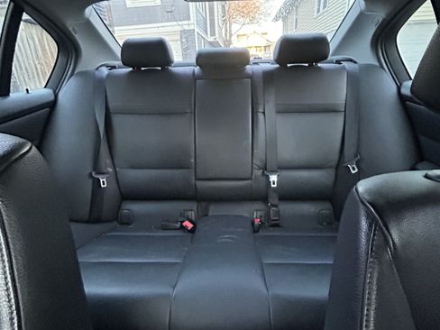 Used 2011 BMW 328i xDrive 328i xDrive Sedan 4D image 13