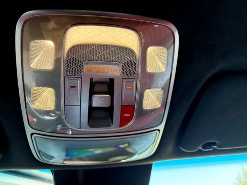 Used 2024 Genesis GV70 3.5T Sport w/ Sport Prestige Package image 18