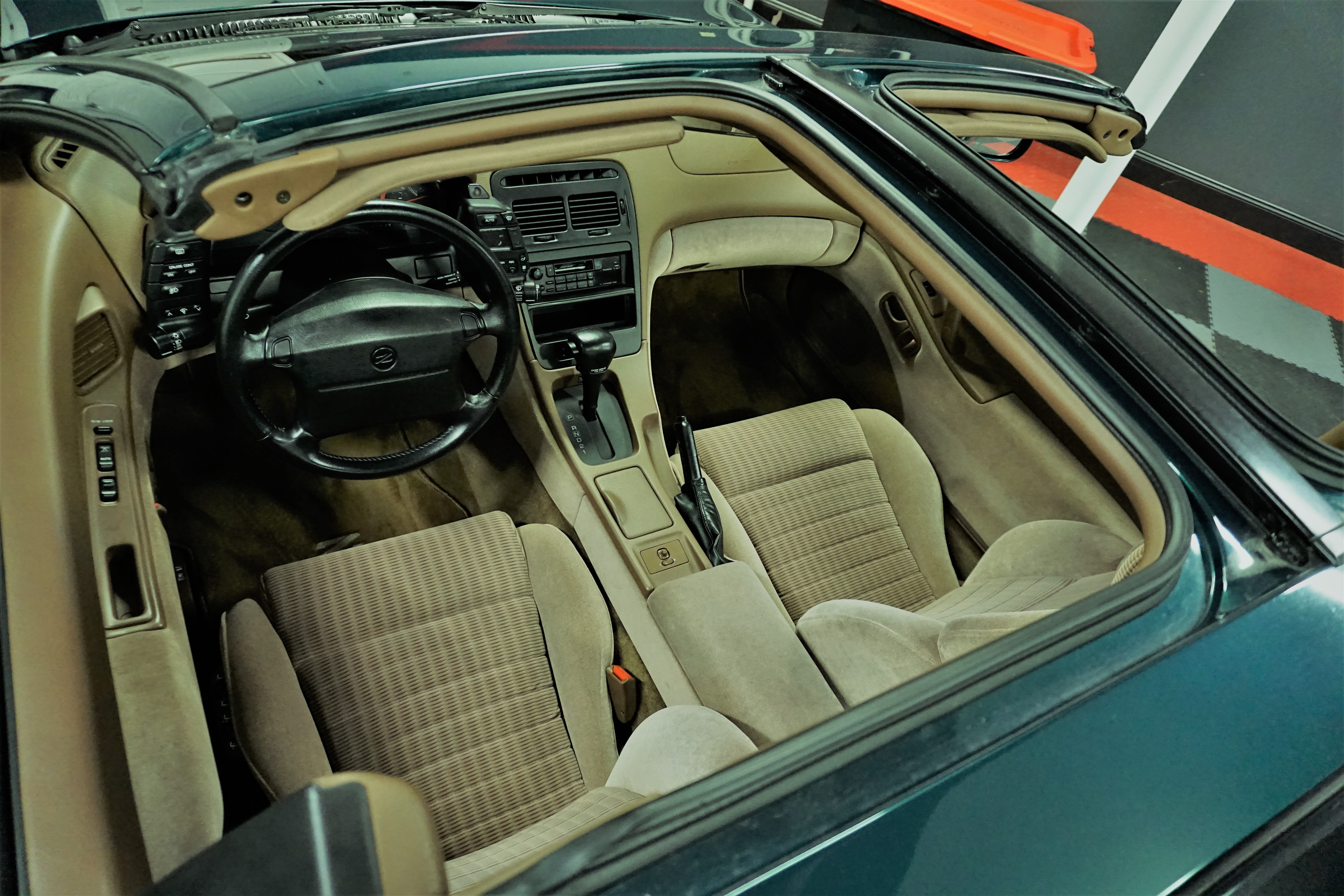 Used 1995 Nissan 300ZX 2+2 Hatchback RWD image 2