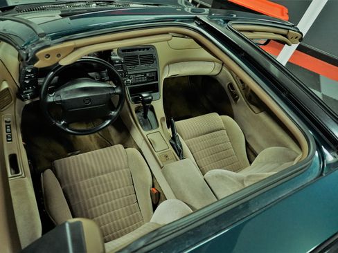 Used 1995 Nissan 300ZX 2+2 Hatchback RWD image 2