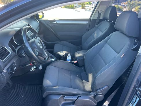 Used 2016 Kia Soul + image 10