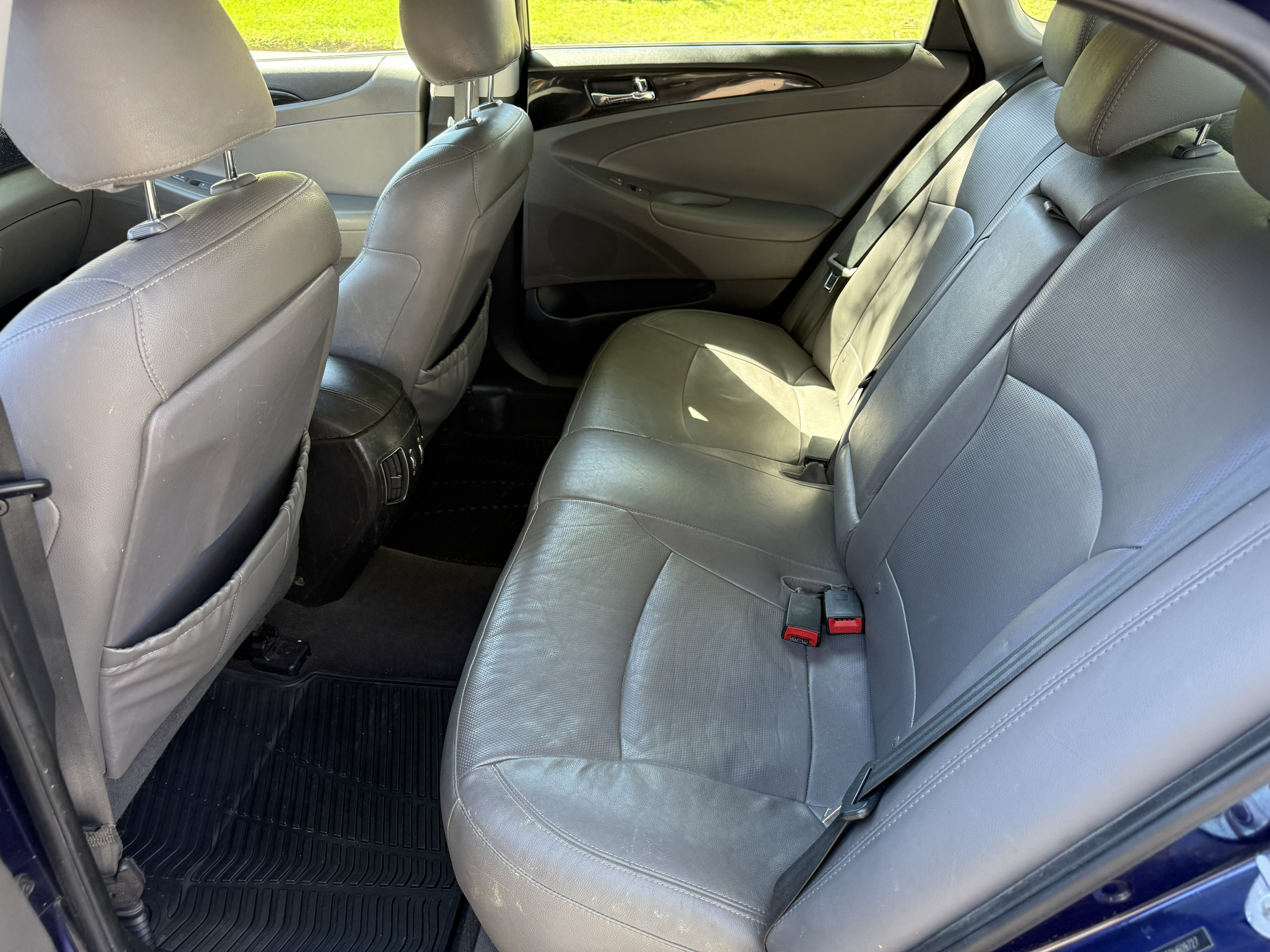Used 2013 Hyundai Sonata Limited w/ Premium Pkg FWD image 9