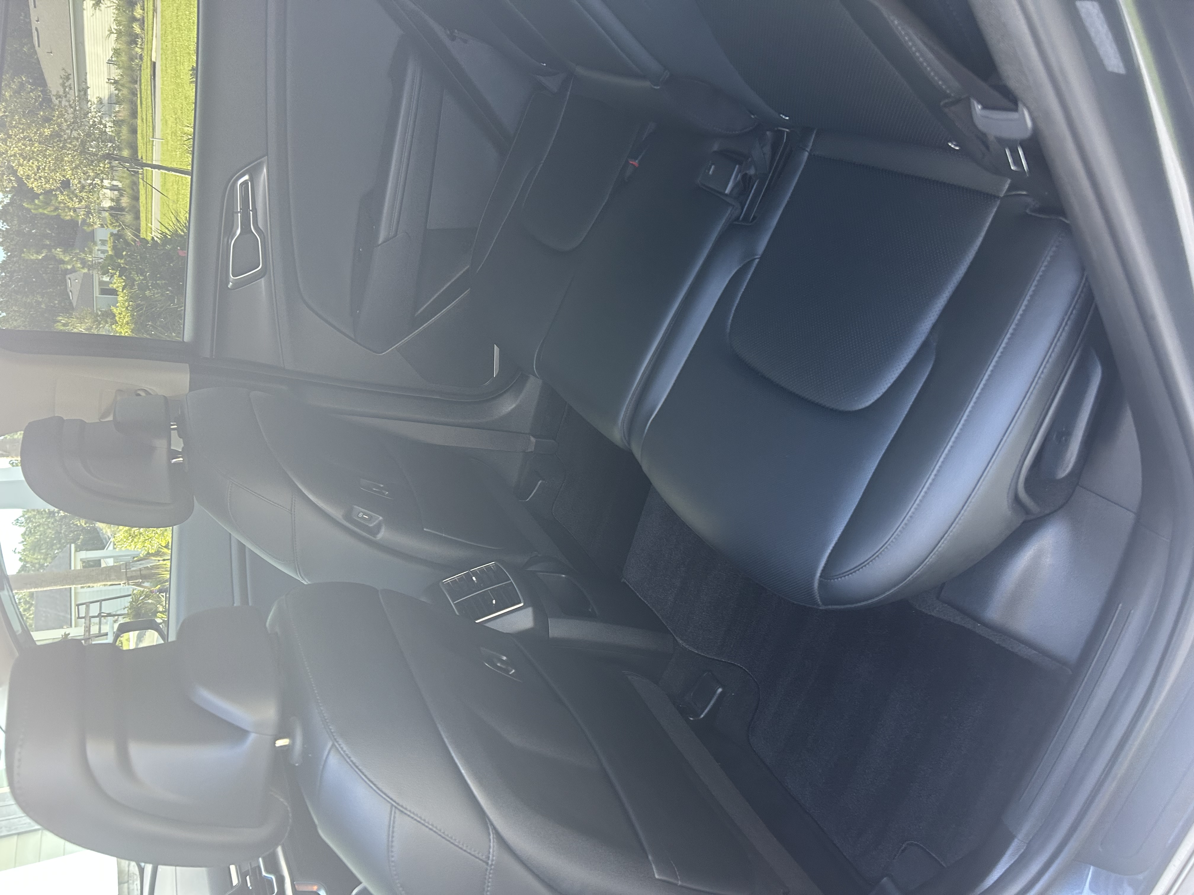 Used 2025 Kia Sportage EX FWD image 5