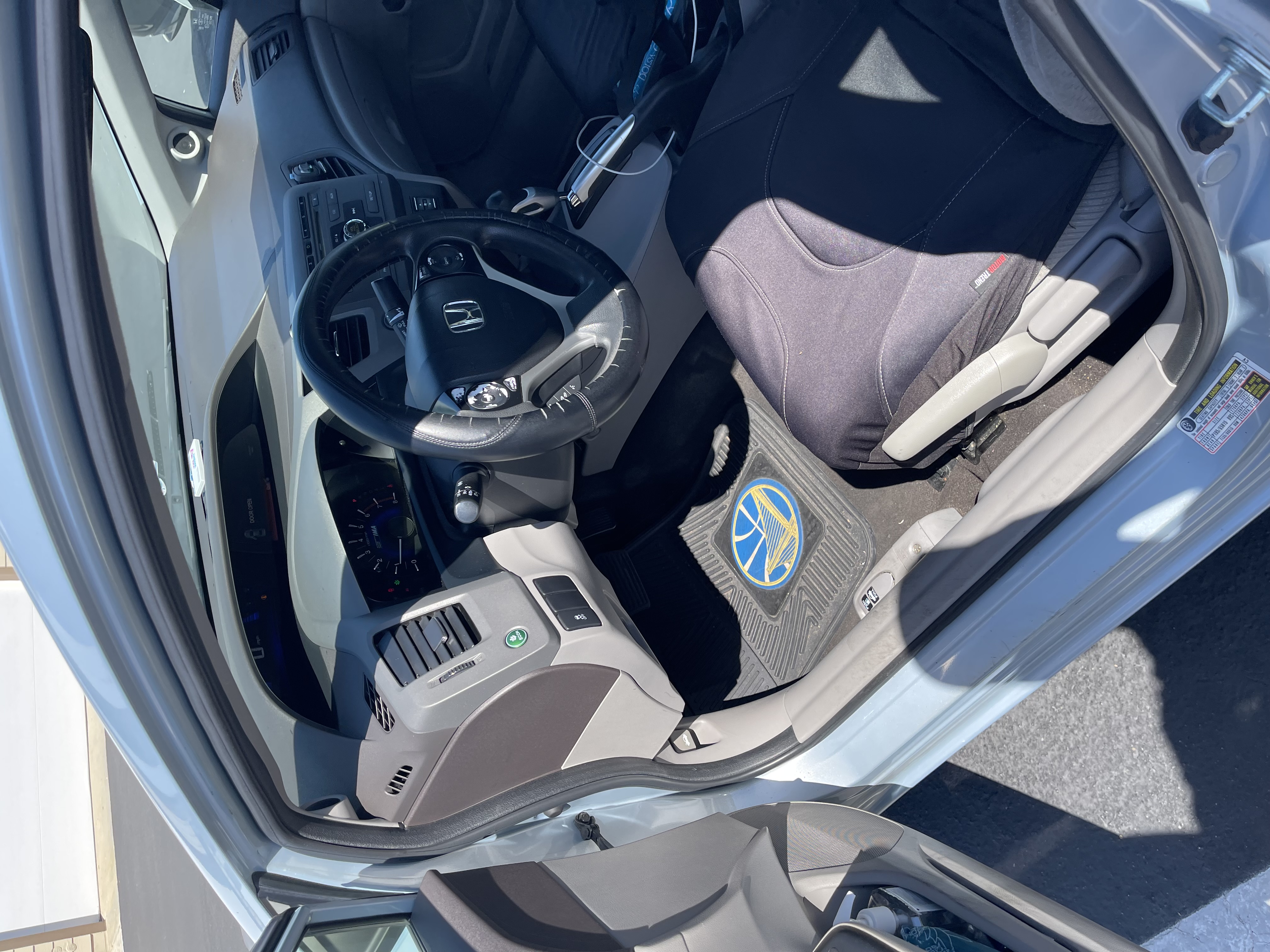 Used 2012 Honda Civic Hybrid Sedan image 4