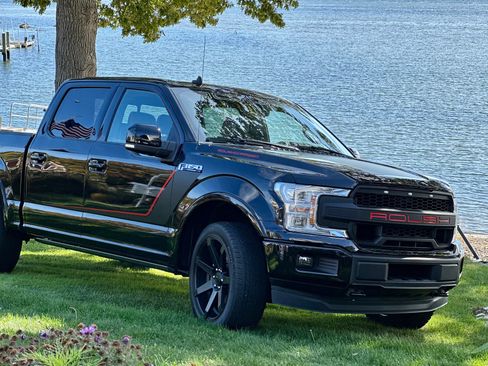Used 2019 Ford F150 Lariat w/ Equipment Group 502A Luxury image 9