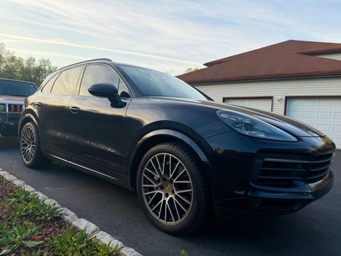 Used 2022 Porsche Cayenne Platinum Edition AWD/4WD image 5