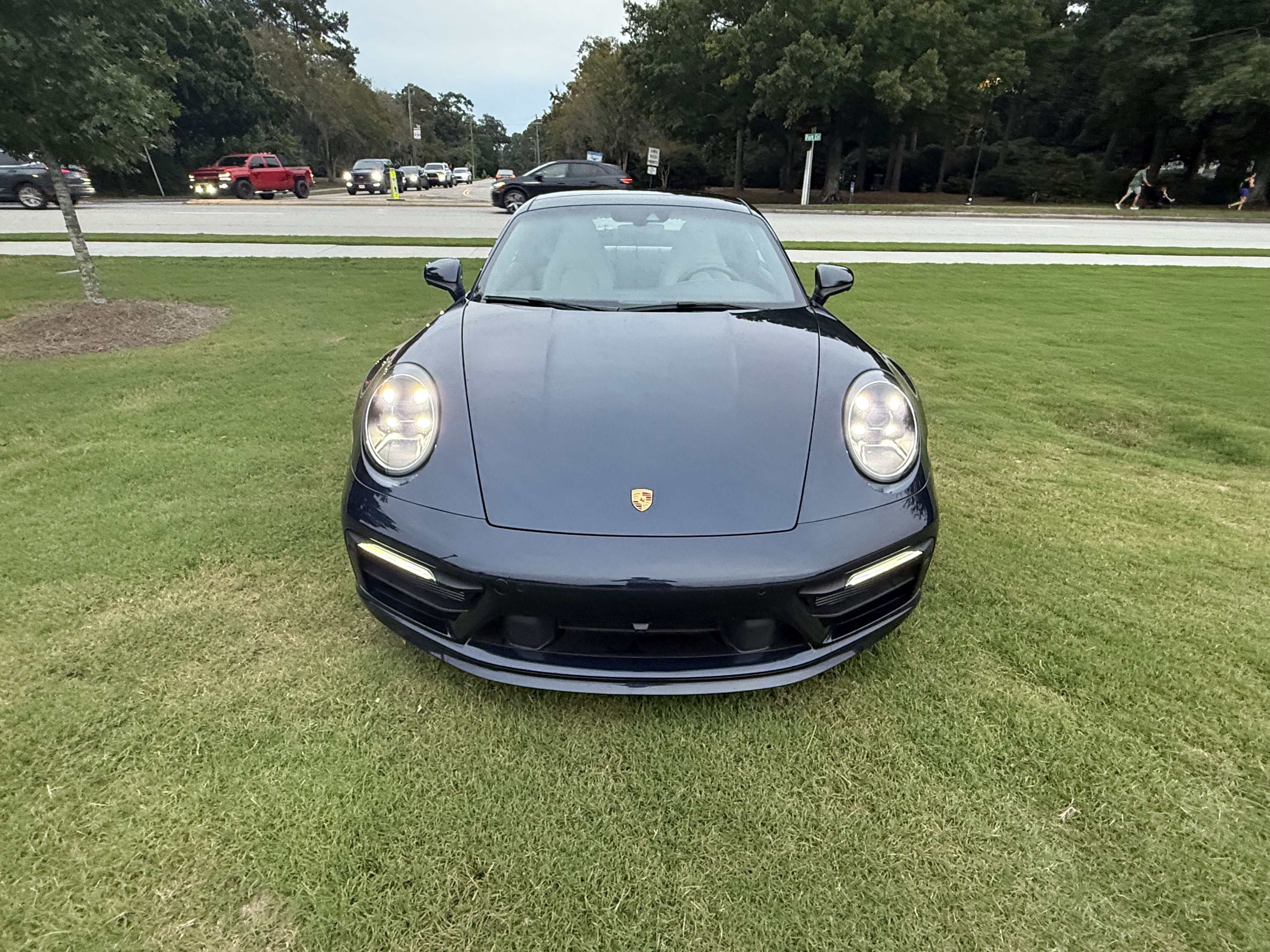 Used 2021 Porsche 911 Carrera image 4