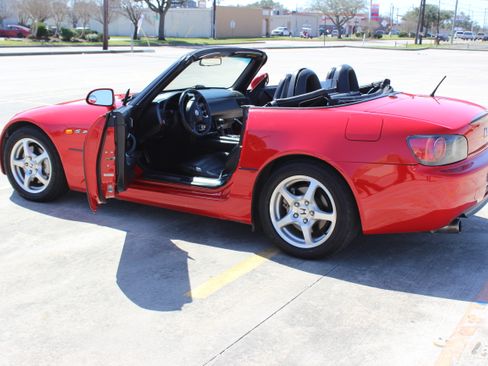 Used 2002 Honda S2000 image 16