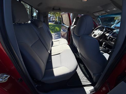 Used 2015 Toyota Tacoma 4x4 Double Cab image 6