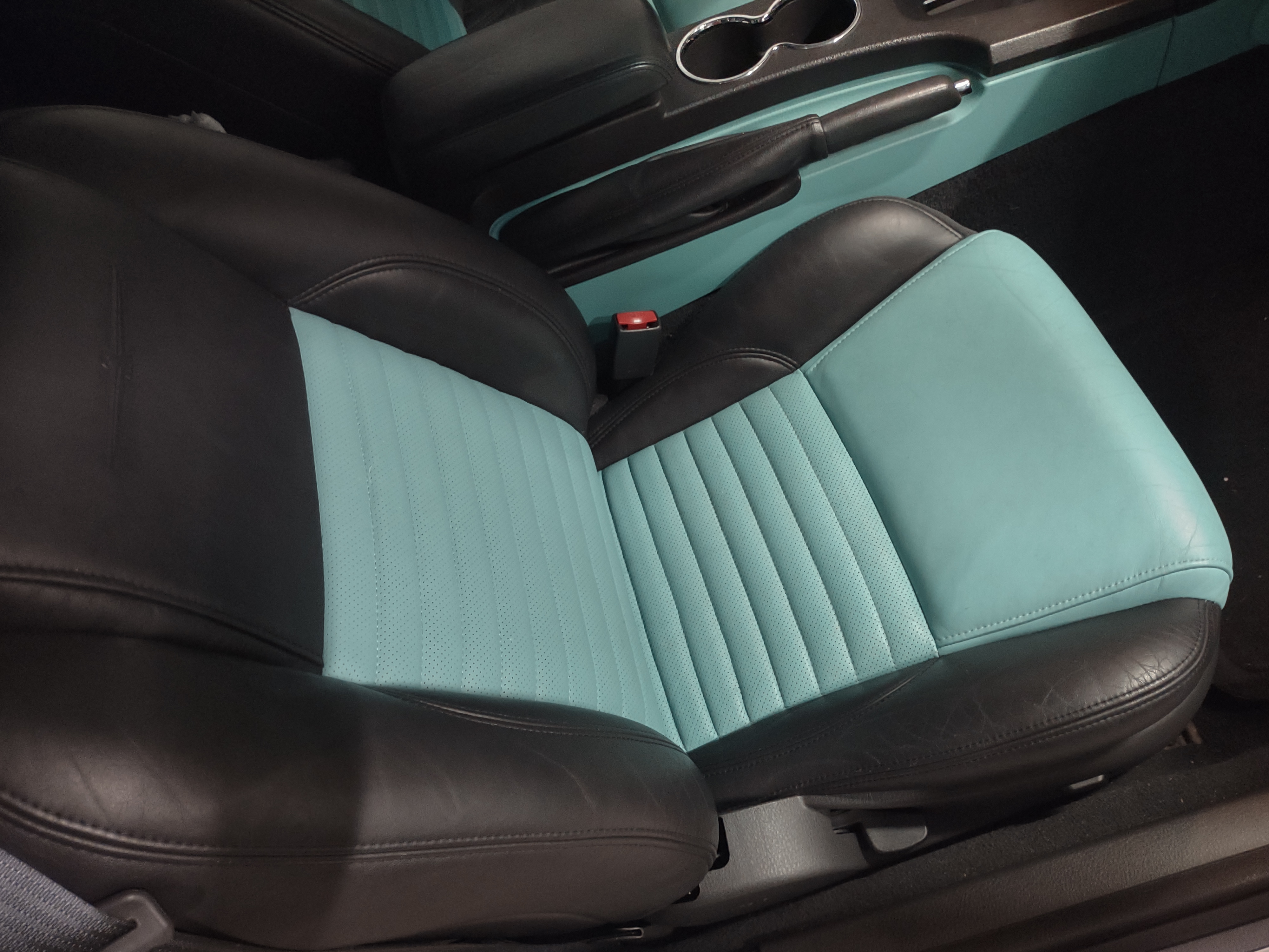 Used 2002 Ford Thunderbird RWD image 9