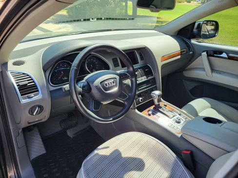 Used 2013 Audi Q7 3.0T Premium Plus image 12