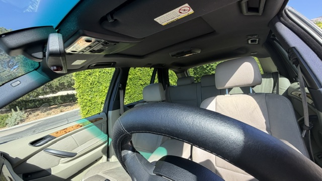 Used 2004 BMW X5 4.4i AWD/4WD image 9