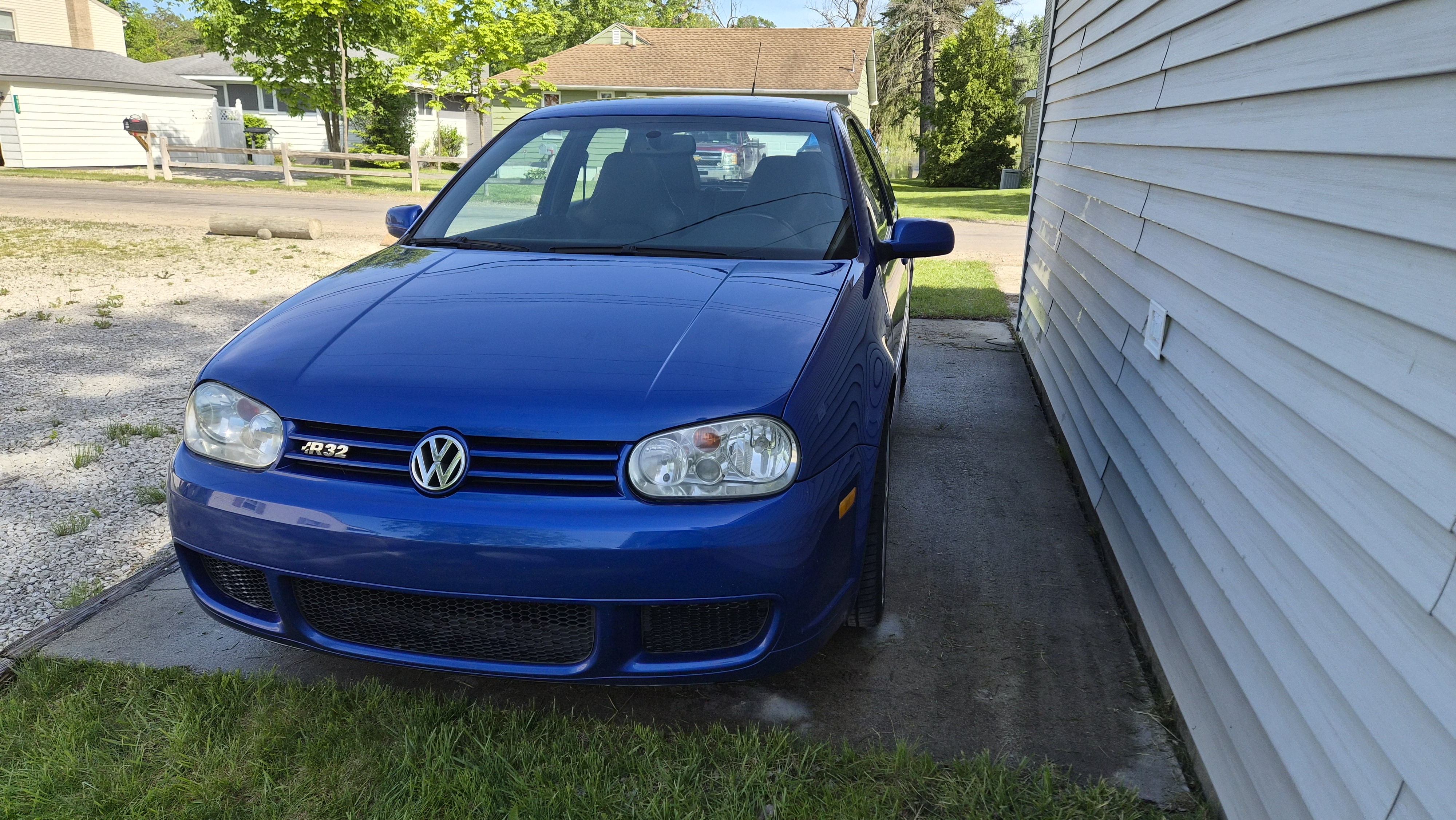 Used 2004 Volkswagen R32 AWD/4WD image 6