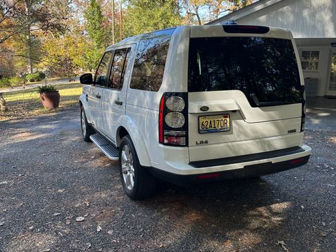 Used 2016 Land Rover LR4 HSE Silver Edition image 12