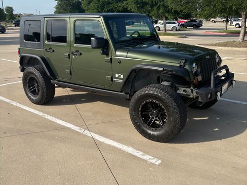 Used 2008 Jeep Wrangler Unlimited X AWD/4WD image 12