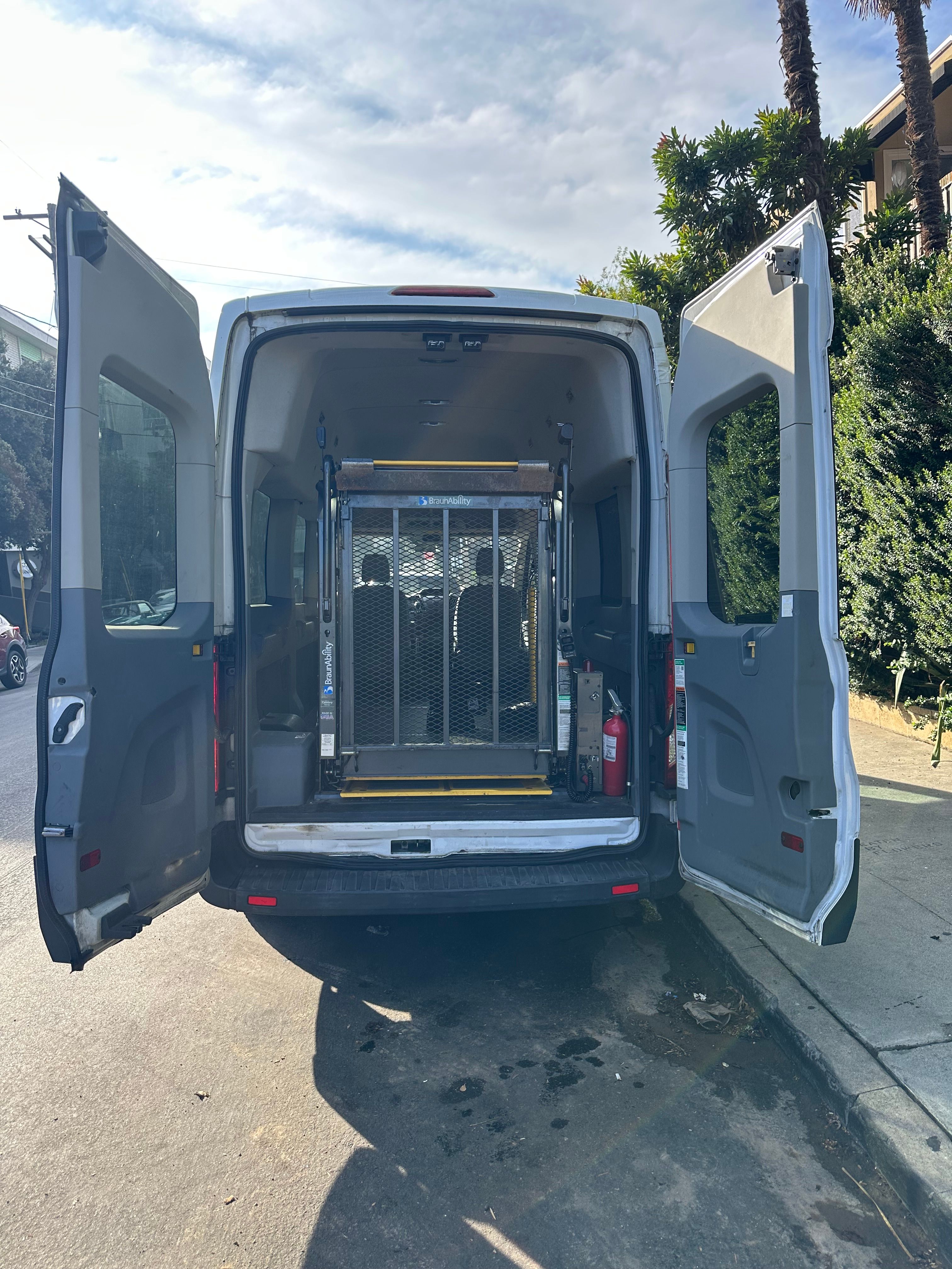 Used 2017 Ford Transit 350 XL RWD image 2
