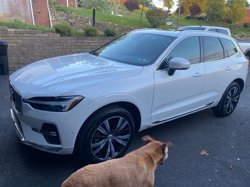 Used 2022 Volvo XC60 B6 Inscription w/ Advanced Package image 10