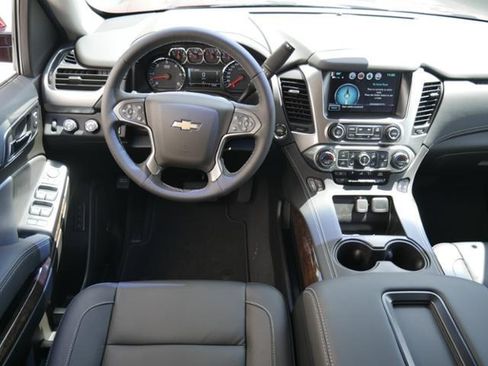 Used 2019 Chevrolet Tahoe LT w/ Luxury Package AWD/4WD image 20