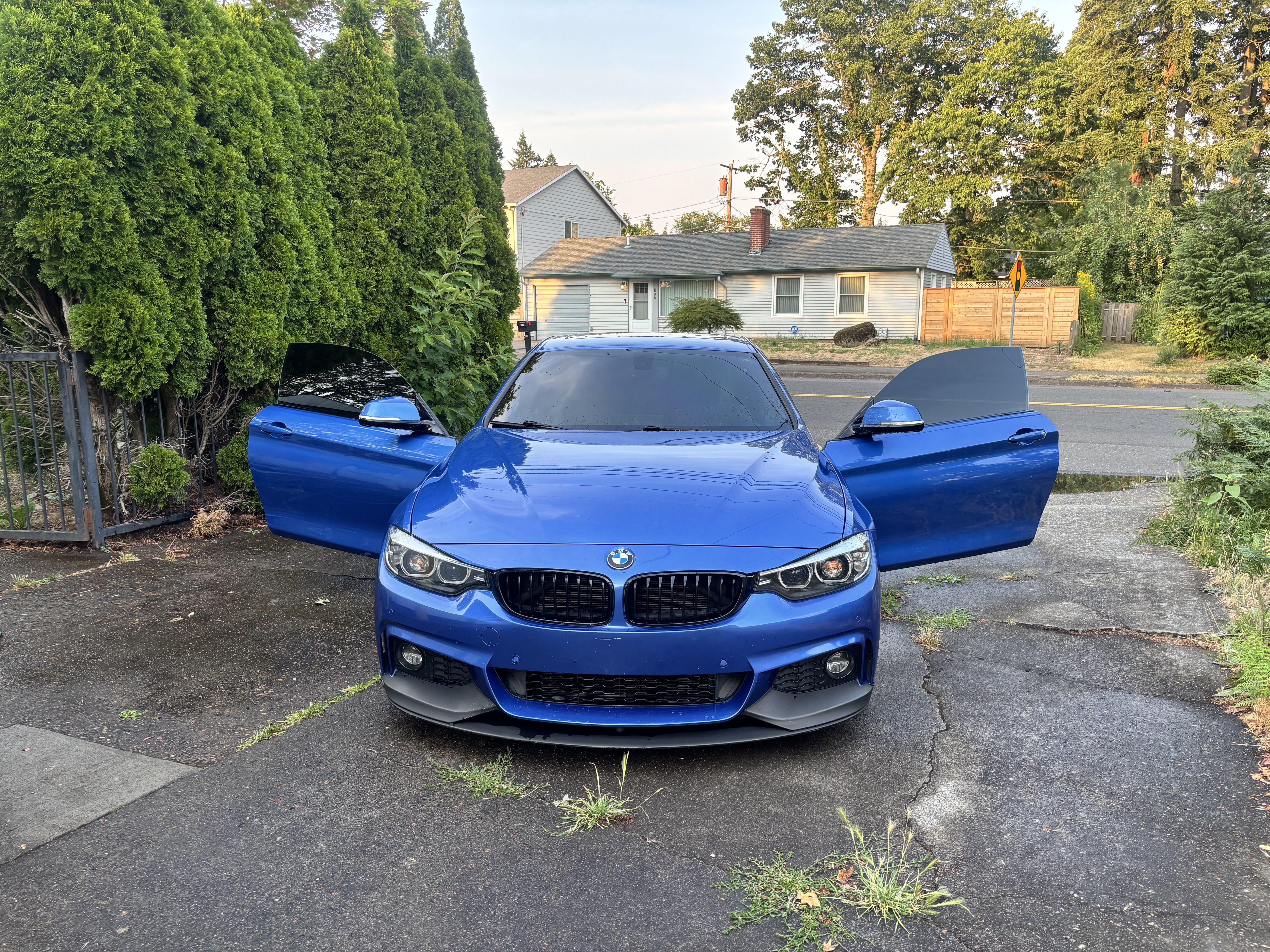 Used 2019 BMW 430i Coupe w/ M Sport Package RWD image 2