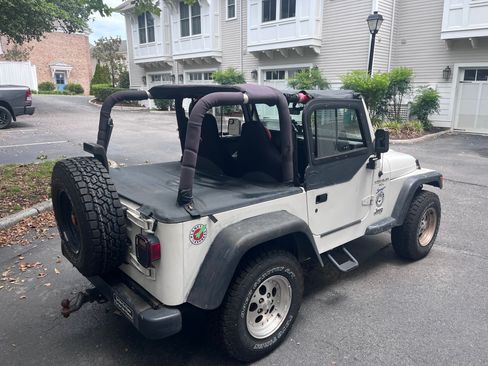Used 1997 Jeep Wrangler Sport AWD/4WD image 16