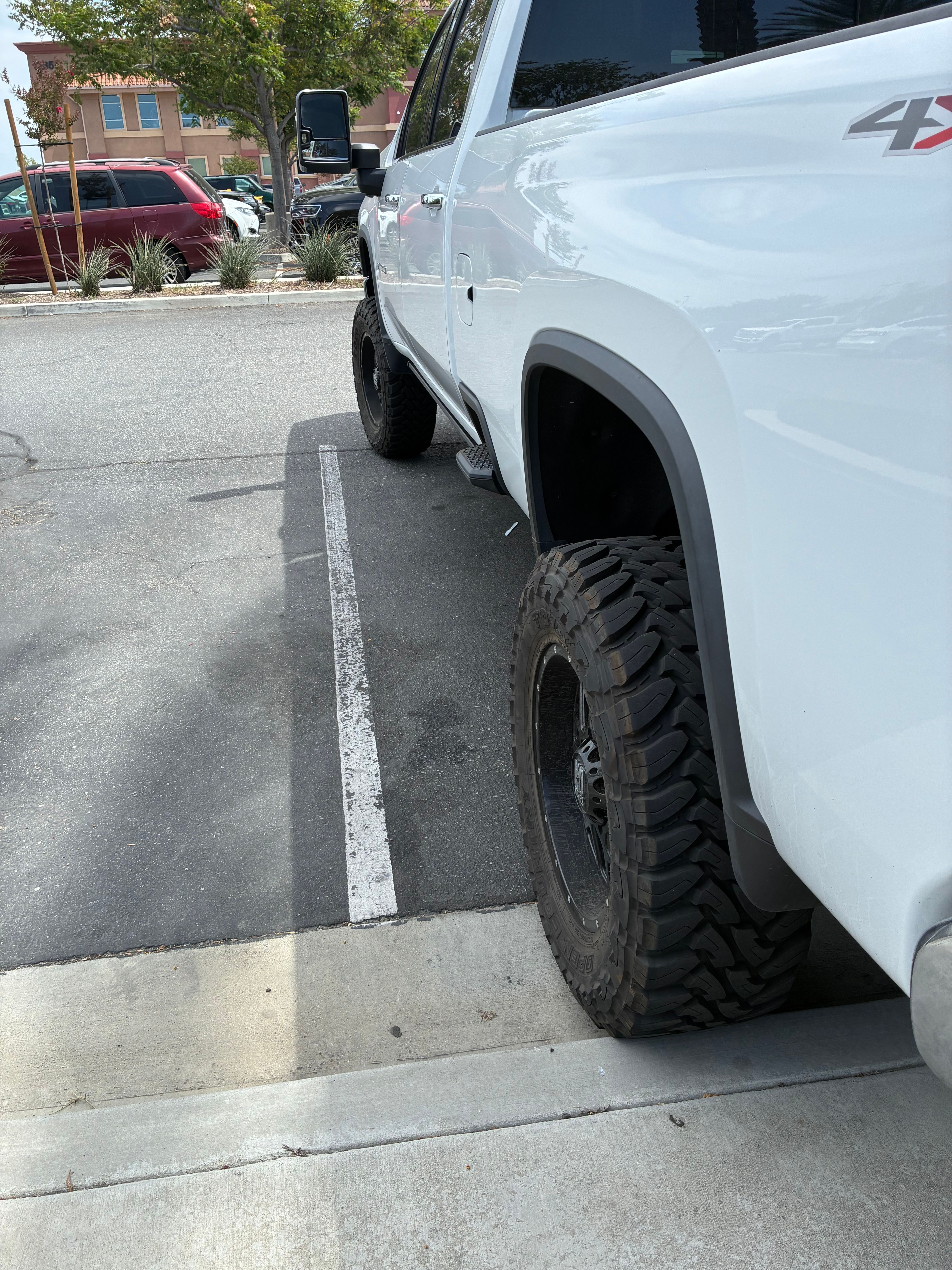Used 2020 Chevrolet Silverado 2500 LTZ w/ LTZ Plus Package AWD/4WD image 4